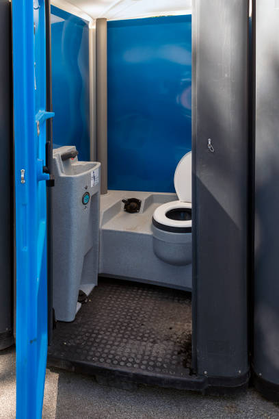 Best Construction site porta potty rental  in Fort Lee, NJ